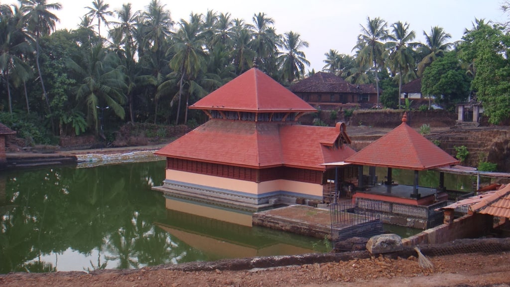 चट्टानिककारा मंदिर एर्नाकुलम में जाने के लिए जगह