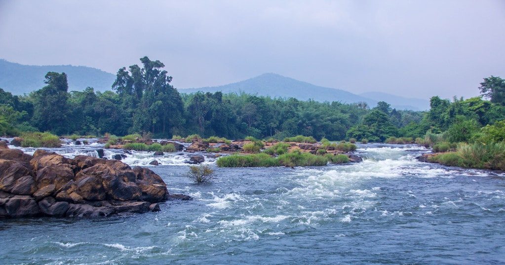 पनिएली पोरू एर्नाकुलम में जाने के लिए जगह
