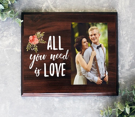 Customized Photo Frames to Relive Memories