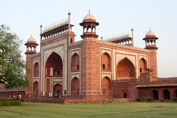 ताज संग्रहालय आगरा में जाने के लिए आश्चर्यजनक जगहें