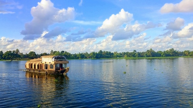 Vembanad Lake, Kerala