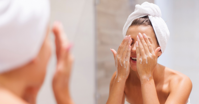 frgreheh Best Face Washes in India for Deep Cleansing