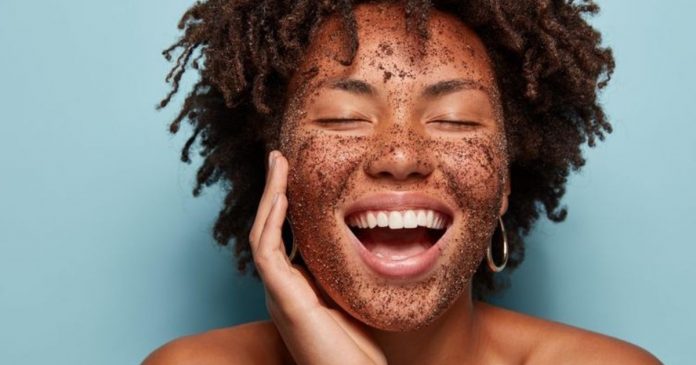 Best Face Scrubs in India Best Face Scrubs in India