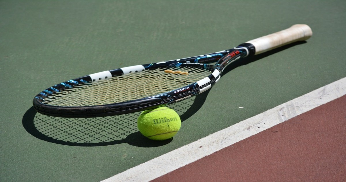 15 Best Tennis Racquet Brands Ultimate Guide with Price Range CashKaro Blog