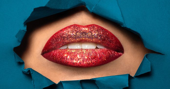 Best Shimmer Lip Glosses Best brands of lip gloss with shimmer