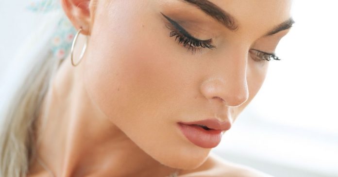 15 Best Gel Eyeliner Brands In India Best Gel Eyeliners