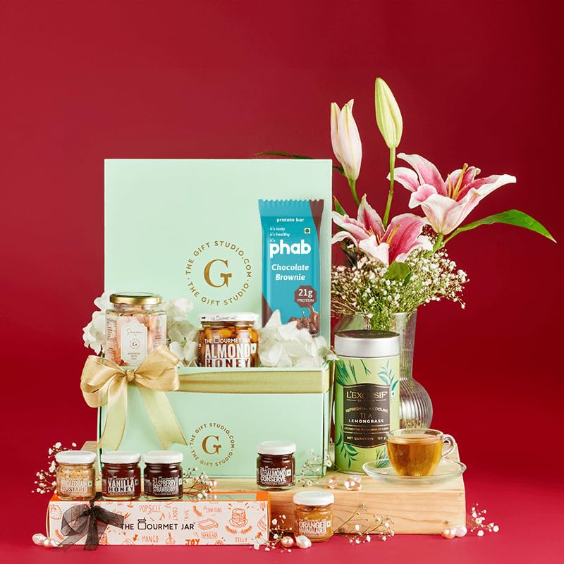 The Gift Studio Guilt-Free Gourmet Hamper – Herbal T