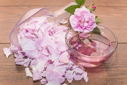 Rose Water Preparation