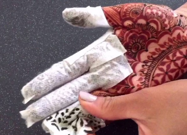 Wrap Your Mehendi