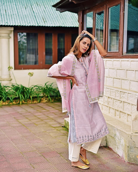 Subdued Handlooms