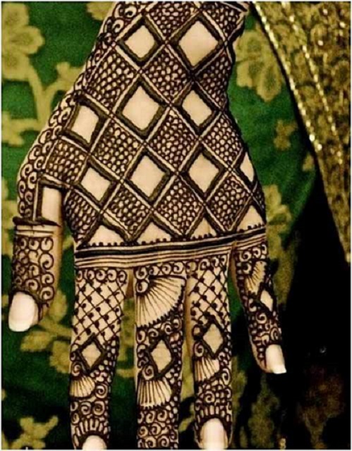 Chessboard Mehendi Design