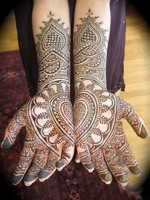 Mirror Image Mehendi Design